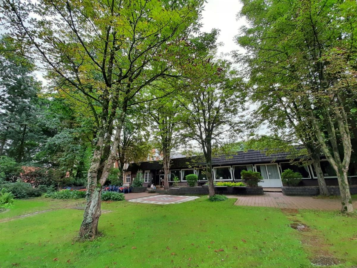 Parkhotel Keck - Castillo Del Bosque Wingst 외부 사진