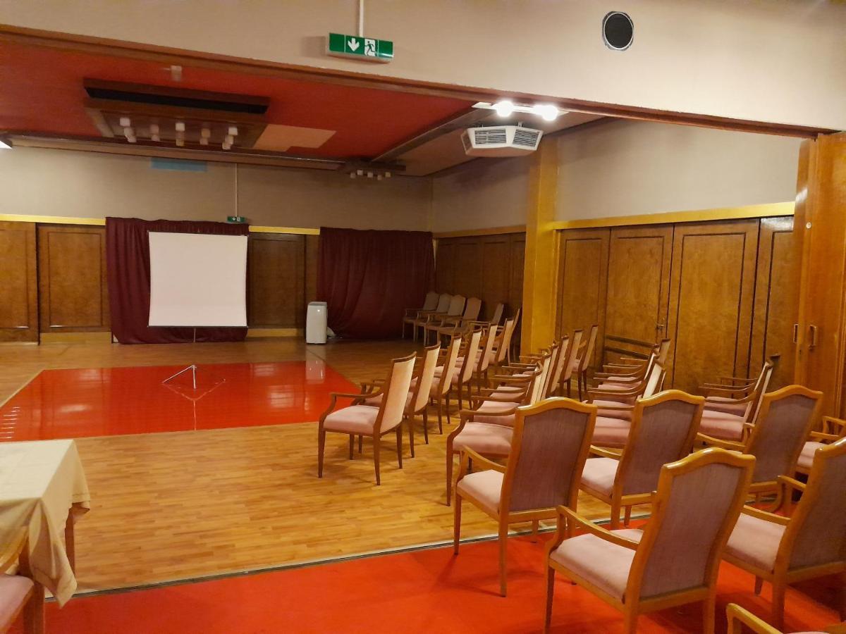 Parkhotel Keck - Castillo Del Bosque Wingst 외부 사진